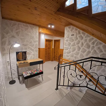 Луксозна вила High Point *