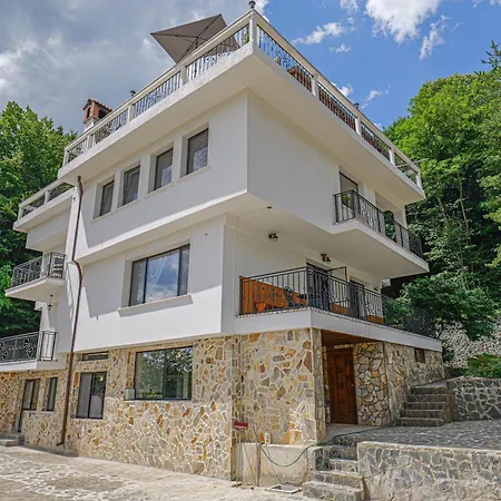 Луксозна вила High Point Правец