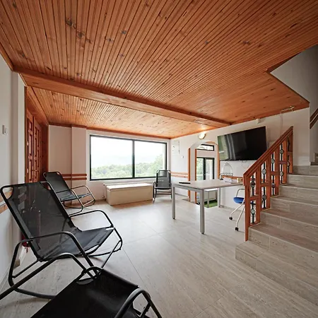 High Point Луксозна вила