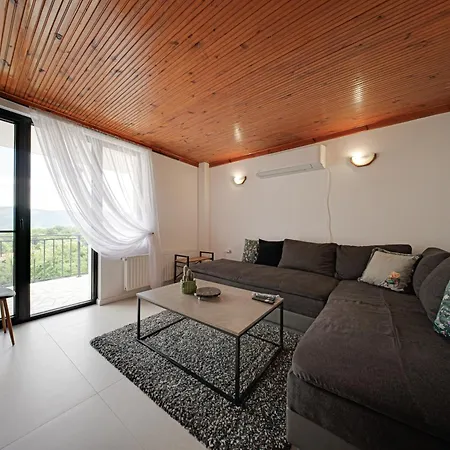 Луксозна вила High Point Правец