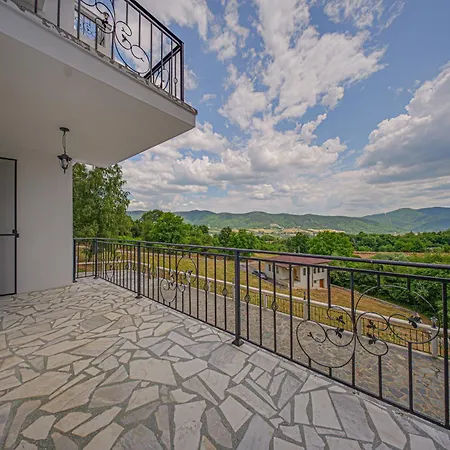 High Point Луксозна вила *