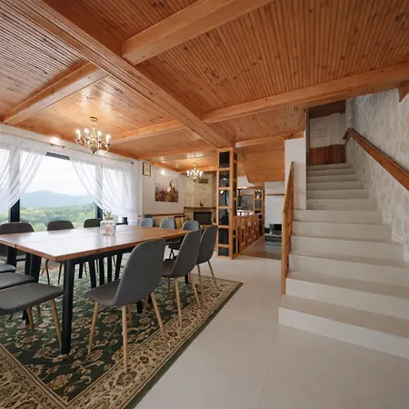 Луксозна вила High Point *