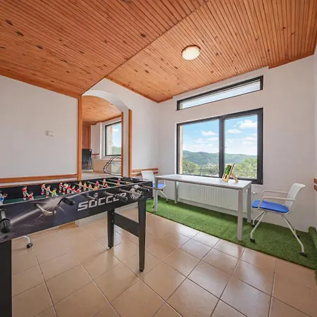 High Point Луксозна вила